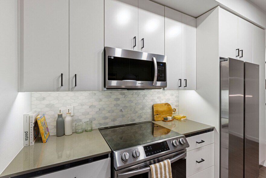 More Photos Of 17620 NE 69th Ct, Redmond Apartments For Lease
