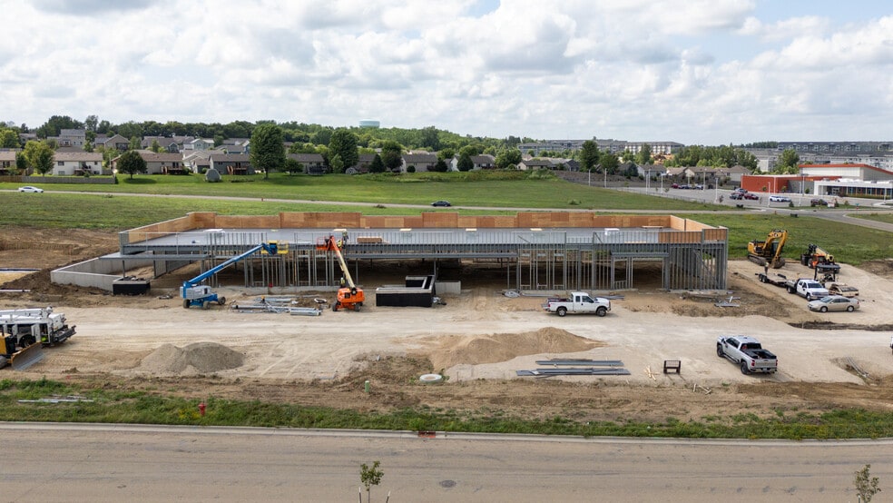 More Photos Of 3629 Sarah Pl NW, Rochester Storefront Retail Office For Lease