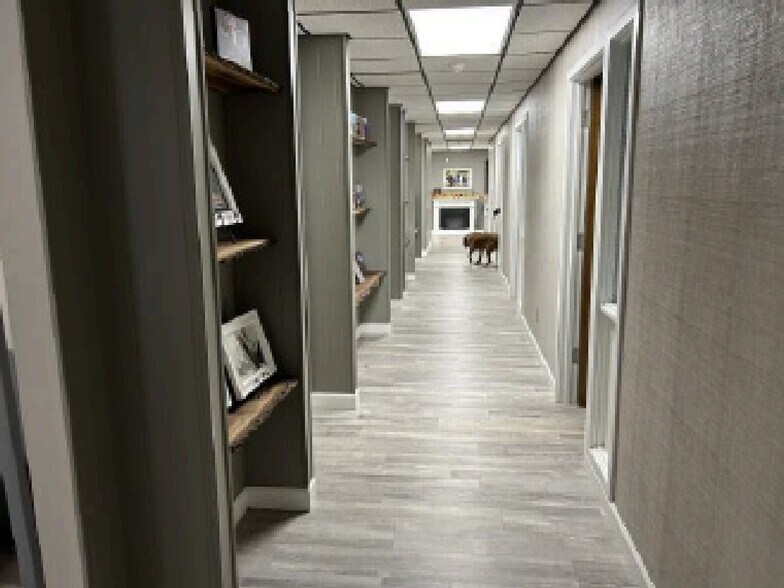 More Photos Of 1625 S 6th St, Springfield Medical For Sale