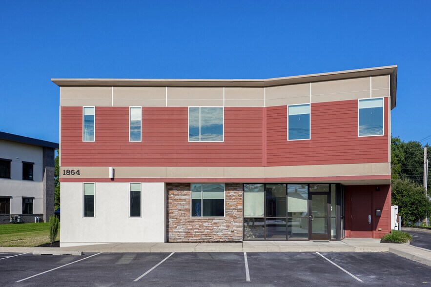 More Photos Of 1864 Oregon Pike, Lancaster Office For Sale