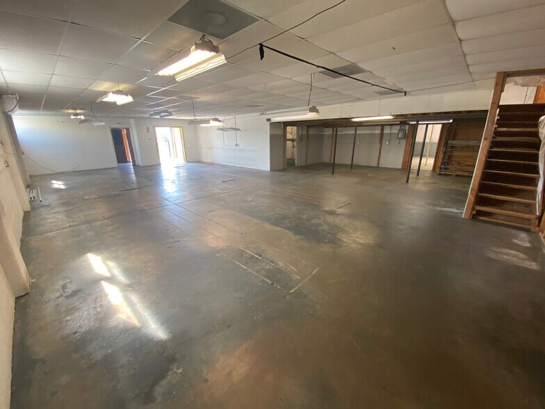 More Photos Of 2830 46th Ave N, Saint Petersburg Light Manufacturing For Lease