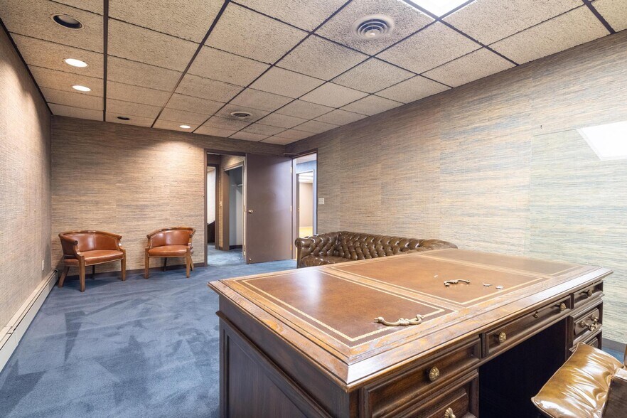 More Photos Of 620 South St, Steubenville Auto Dealership For Lease