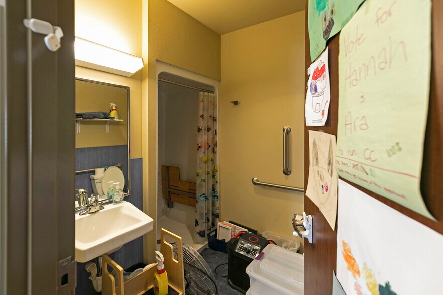 More Photos Of 2606 South Ave W, Missoula Shelter For Sale