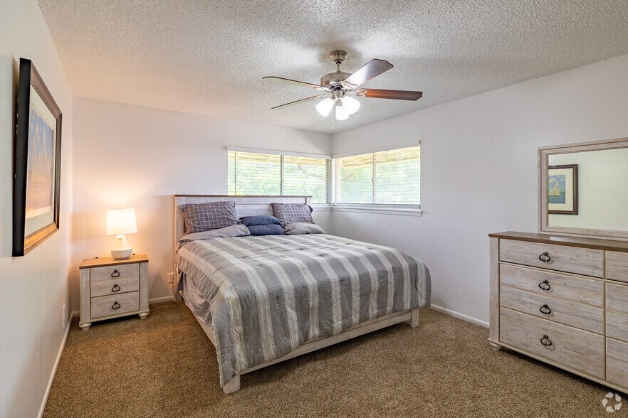 More Photos Of 7314-100 Oak Manor Dr, San Antonio Apartments For Sale