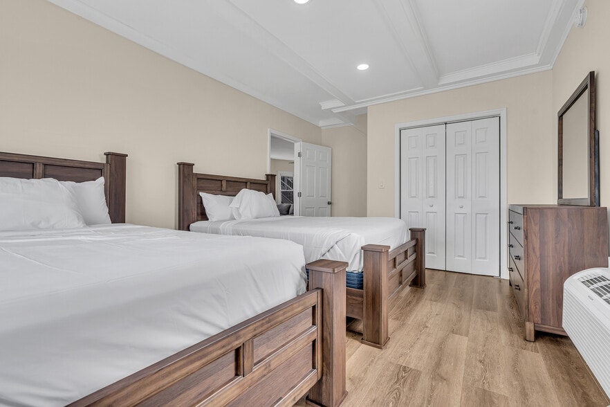 More Photos Of 61 Sumner Ave, Seaside Heights Hotel For Sale