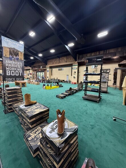 More Photos Of 4860 Atlanta Hwy, Bogart General Retail For Sale