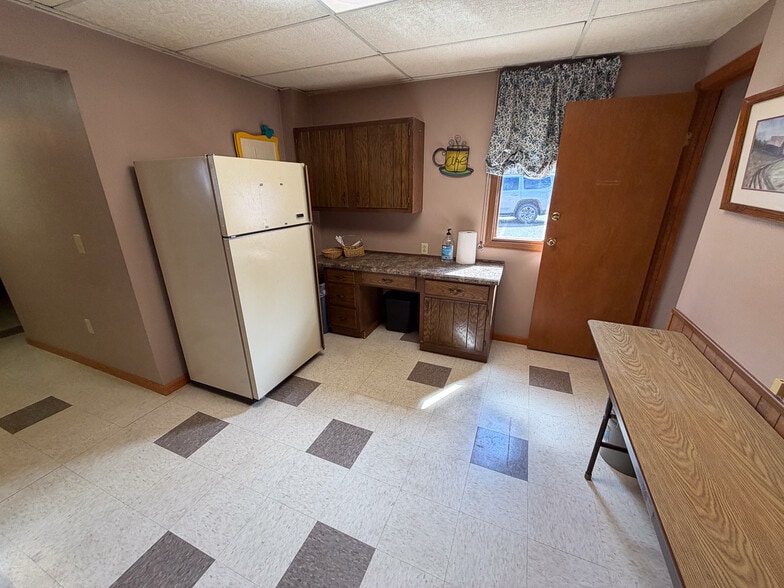 More Photos Of 7304 Wales Ave NW, Canton Office For Sale