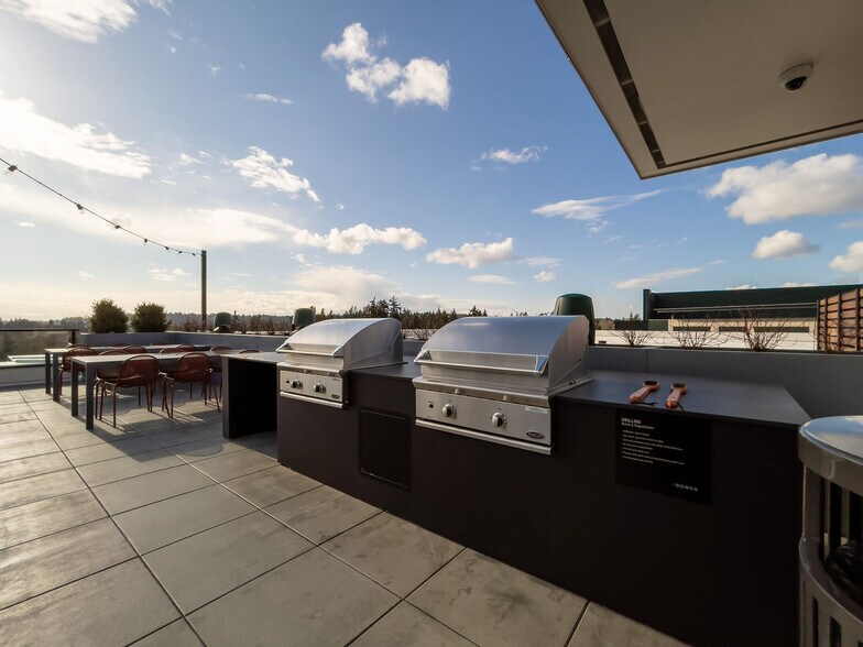 More Photos Of 11811-11821 NE 128th St, Kirkland Multifamily For Sale