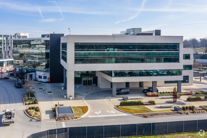 More Photos Of 8 City Blvd, Nashville Office For Lease