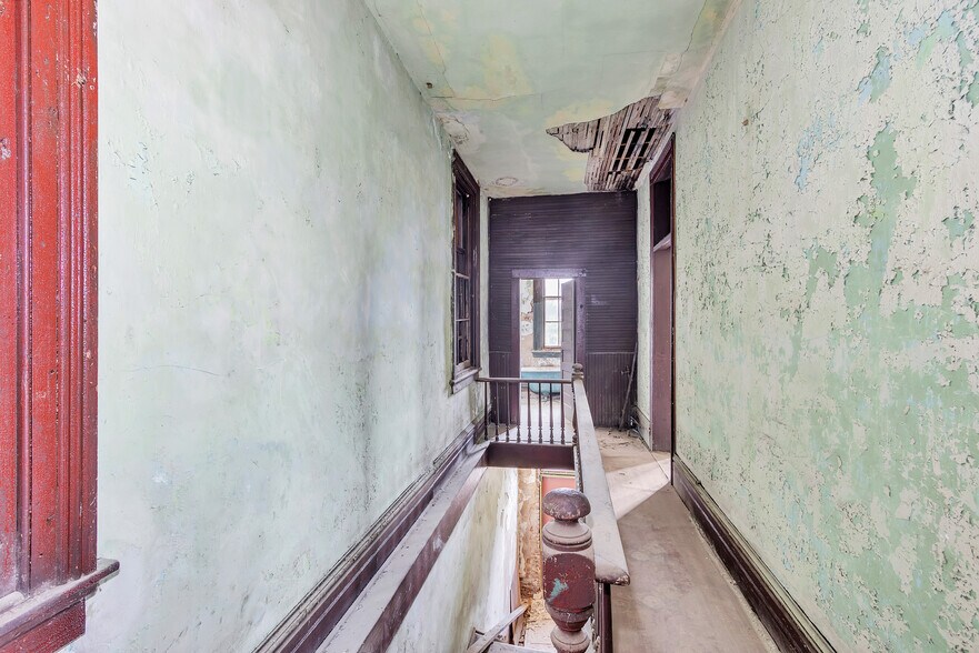 More Photos Of 1800-1810 Broad St, Augusta Storefront Retail Office For Sale