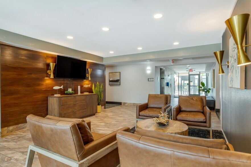 More Photos Of 2021 N Padre Island Dr, Corpus Christi Hotel For Sale