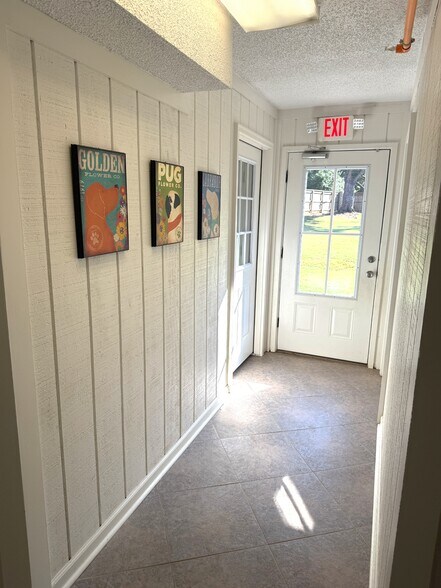 More Photos Of 538 S Center St, Collierville Office For Sale