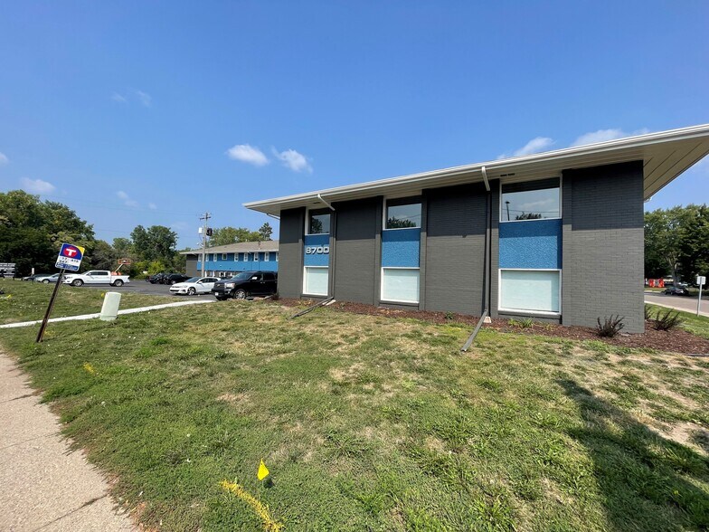 More Photos Of 8700 W 36th St, Saint Louis Park Office For Lease