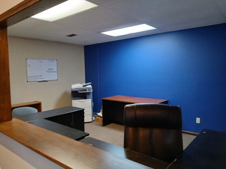 More Photos Of 1001 Eastwind Dr, Westerville Office For Lease