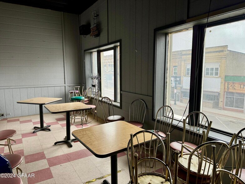 More Photos Of 318 4th St NE, Devils Lake Bar For Sale