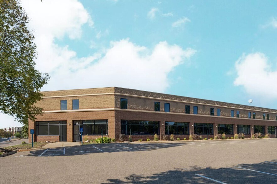 More Photos Of 6325 Sandburg Rd, Golden Valley Light Manufacturing For Lease