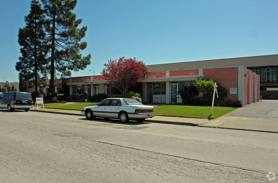 More Photos Of 465 Convention Way, Redwood City Flex For Sale
