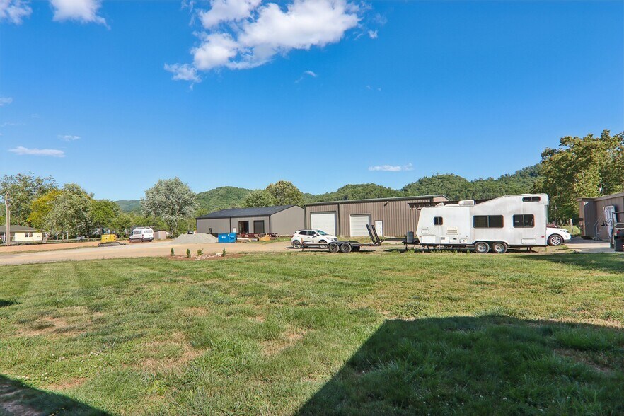 More Photos Of 1448 Cane Creek Rd, Fletcher Specialty For Sale