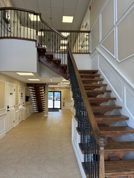 More Photos Of 727 Raritan Rd, Clark Loft Creative Space For Lease