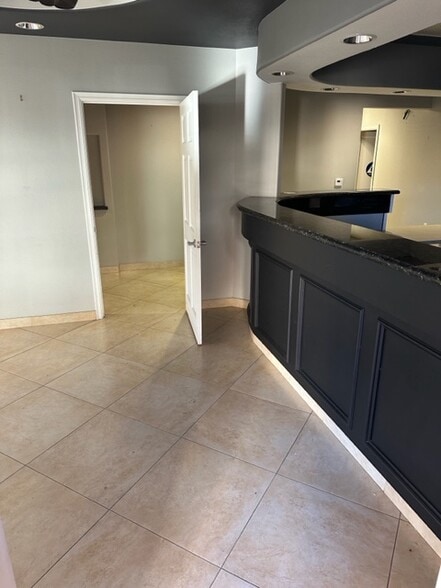 More Photos Of 72650 Fred Waring Rd, Palm Desert Medical For Lease