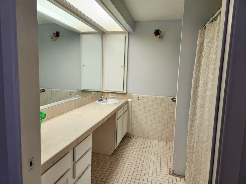 More Photos Of 1601 Broadway St, Galveston Assisted Living For Sale