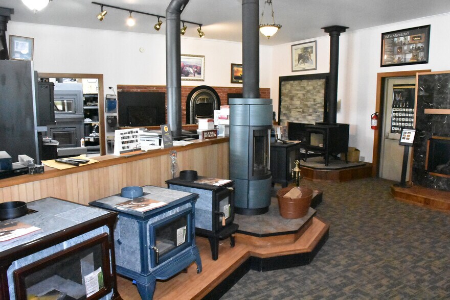 More Photos Of 17275 Shreve Run Rd, Pleasantville General Retail For Sale