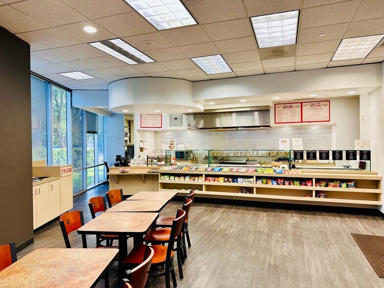 More Photos Of 13430 Northwest Fwy, Houston Office For Lease