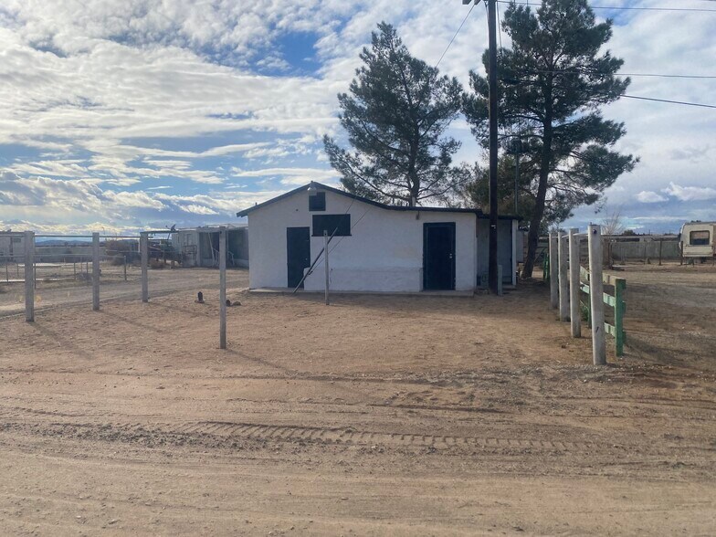 More Photos Of 24811 Community Blvd, Hinkley Manufactured Housing Mobile Home Park For Sale