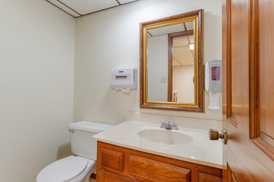 More Photos Of 2816 Veach Rd, Owensboro Medical For Sale