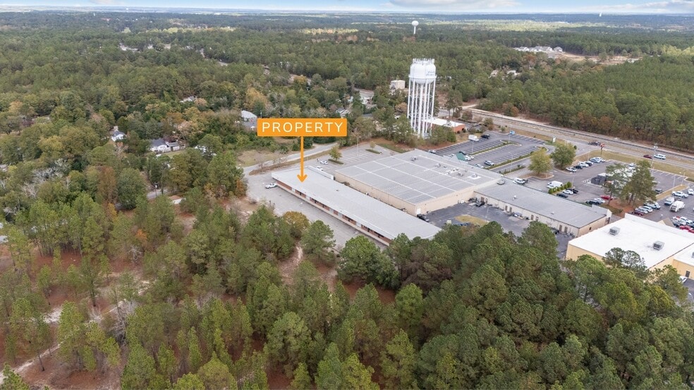 More Photos Of 2221-2239 Pinehurst Plz, Aberdeen Unknown For Lease