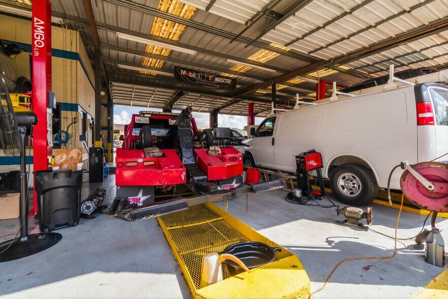 More Photos Of 3211 Fm-1960 Rd, Houston Carwash For Sale