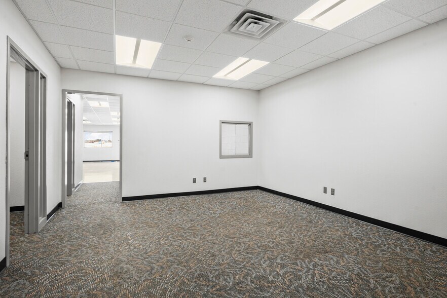 More Photos Of 4811 Curtis Rd, Dodgeville Warehouse For Sale