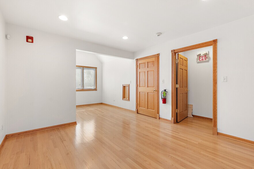 More Photos Of 12508 S Harlem Ave, Palos Heights Medical For Sale