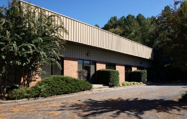 More Photos Of 8181 Industrial Pl, Alpharetta Light Distribution For Lease