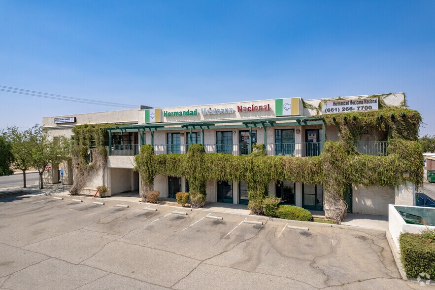 More Photos Of 38424 10th St, Palmdale Office For Sale