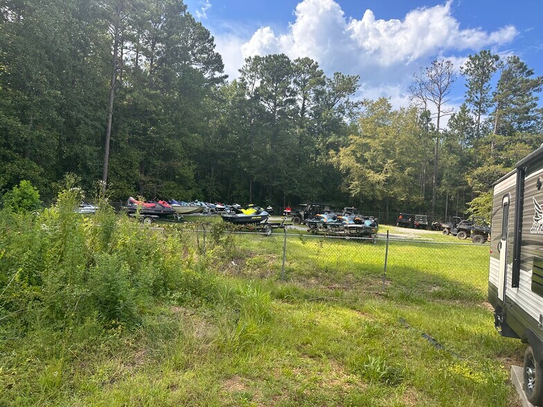 More Photos Of 3028 N Columbia St, Milledgeville Showroom For Sale