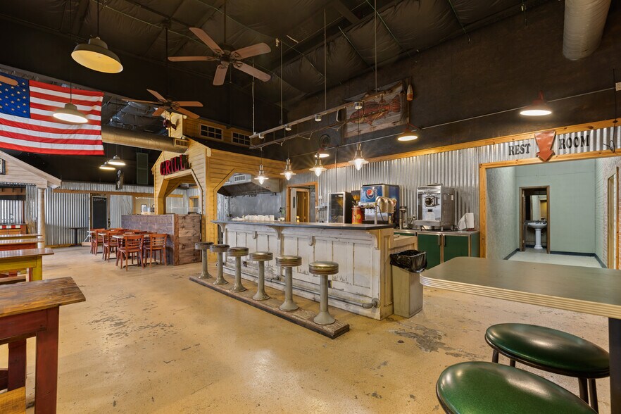 More Photos Of 6598 OK-98 Highway, Wright City Flex For Sale