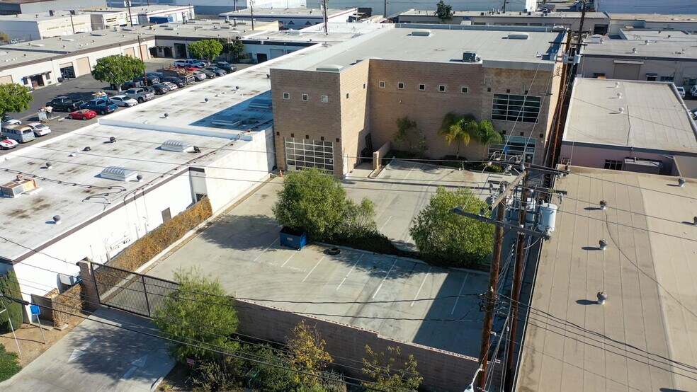 Primary Photo Of 8312 Allport Ave, Santa Fe Springs Manufacturing For Lease