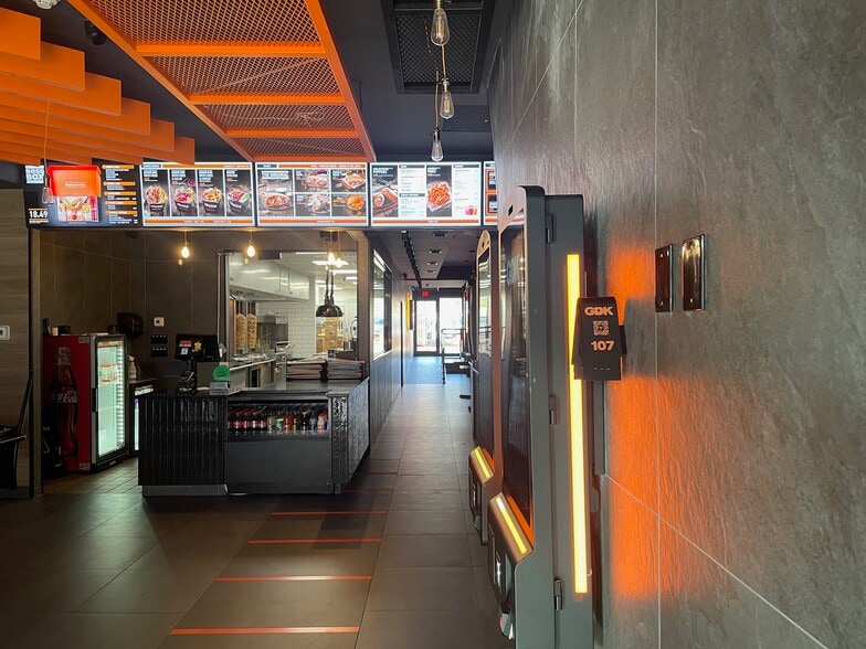 More Photos Of 125 E Broad St, Westfield Apartments For Lease