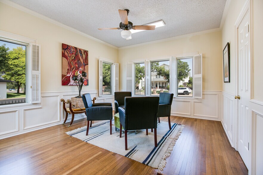 More Photos Of 421 W Concho Ave, San Angelo Office For Lease