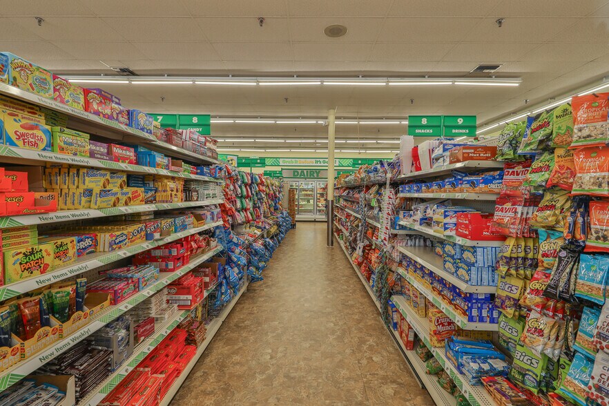 More Photos Of 8718 Highway 22, Dresden Storefront For Sale