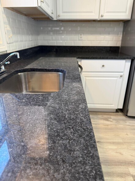 More Photos Of 10-26 Saratoga Ave, Pawtucket Apartments For Sale
