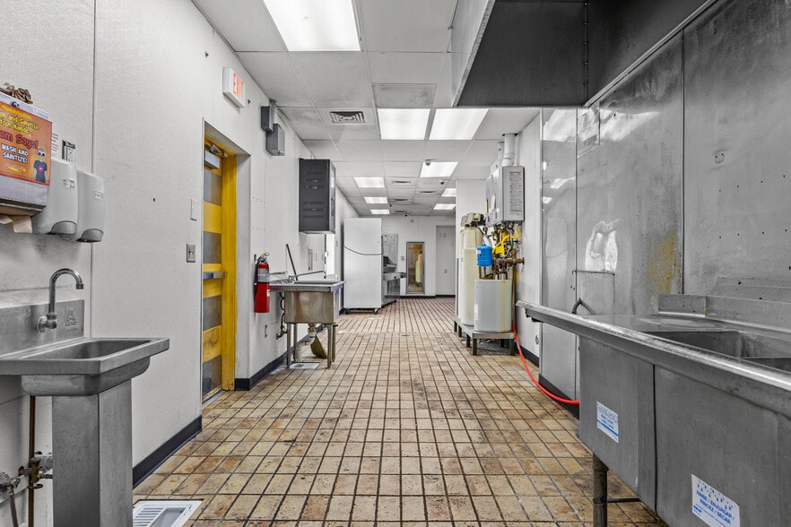 More Photos Of 1041 Highway 6 And 50, Fruita Fast Food For Sale