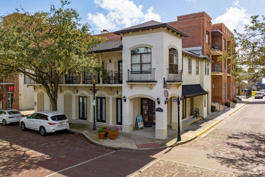 More Photos Of 433 W New England Ave, Winter Park Apartments For Lease