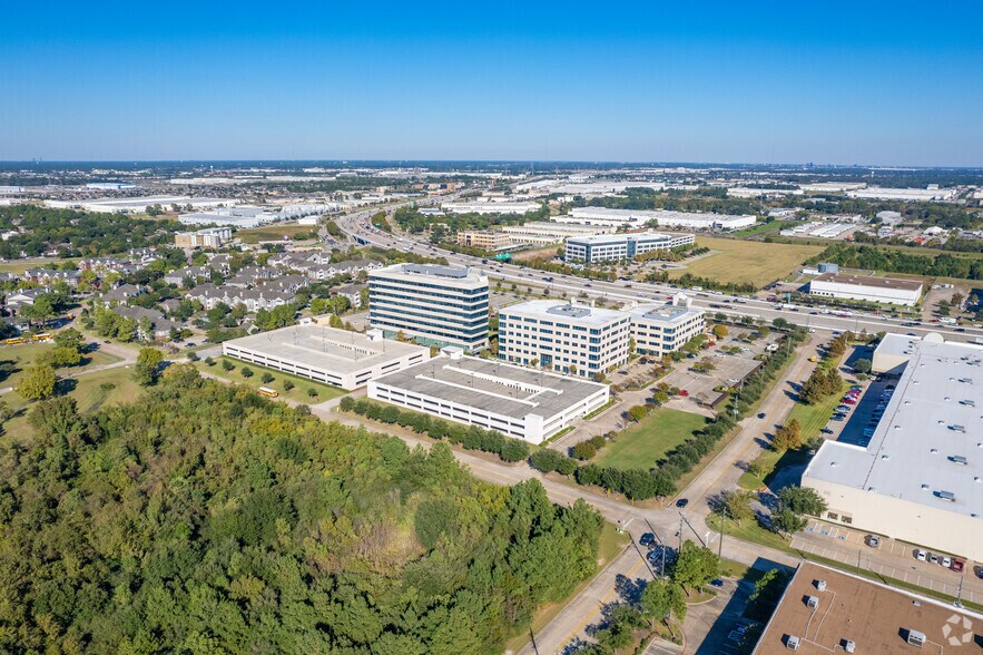 More Photos Of 10603 W Sam Houston Pky N, Houston Unknown For Lease