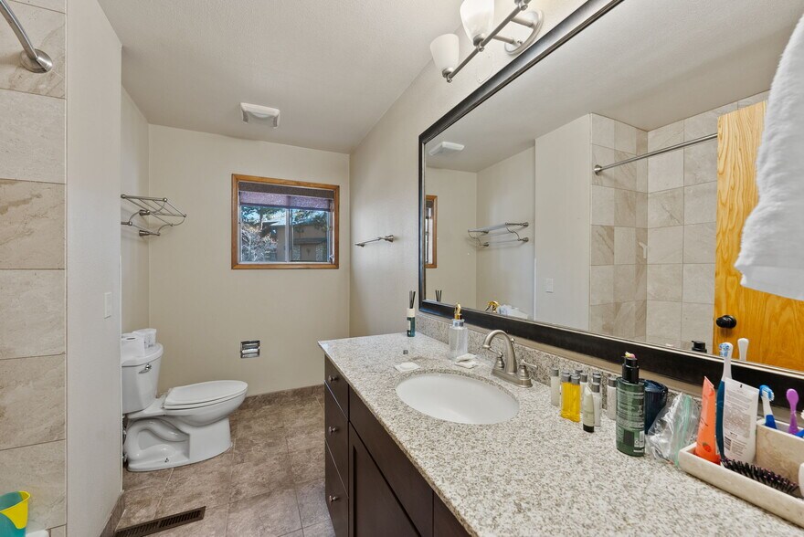 More Photos Of 3105 NE O. B. Riley Rd, Bend Hotel For Sale