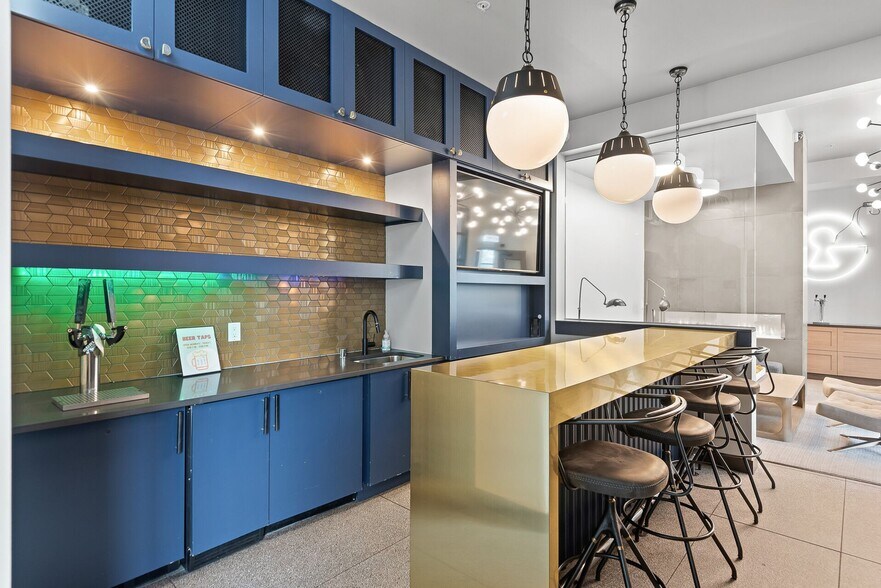 More Photos Of 2640 Nicollet Ave, Minneapolis Apartments For Lease