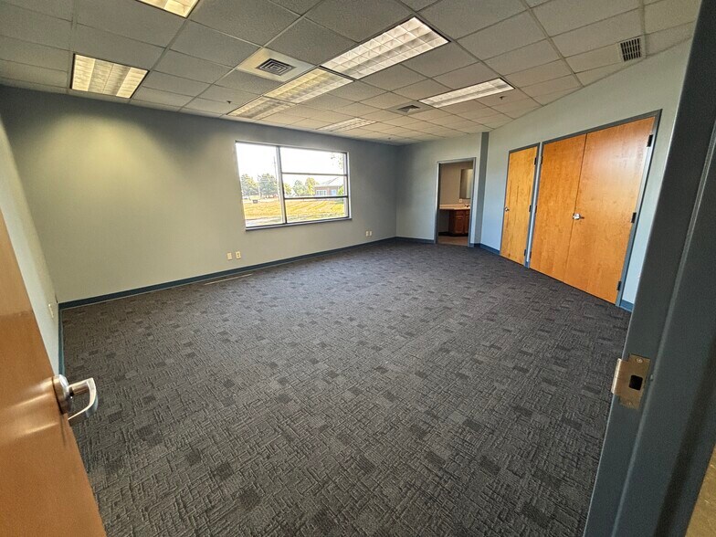 More Photos Of 186 Commerce Dr, LaGrange Industrial For Lease