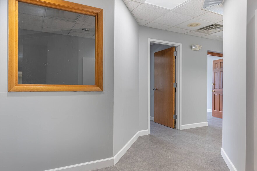 More Photos Of 7271 N Main St, Dayton Medical For Lease
