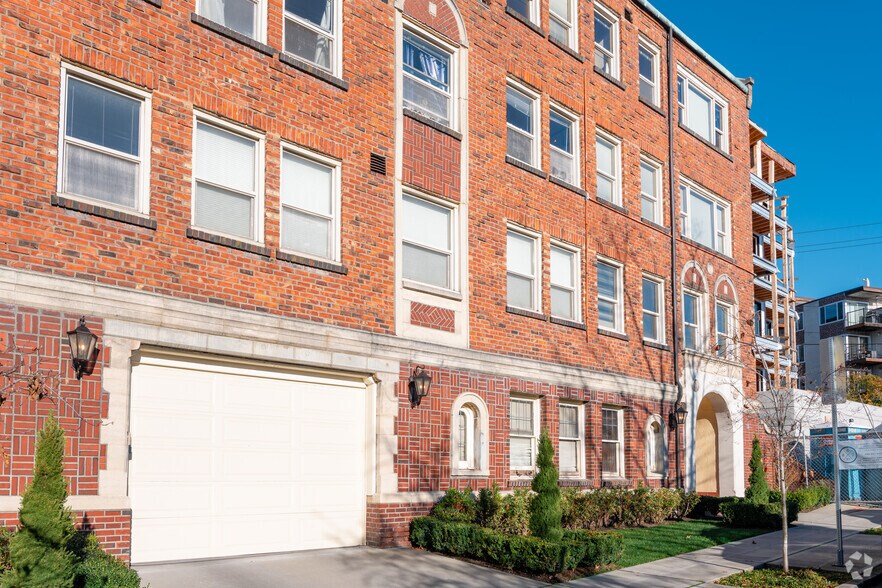 More Photos Of 16 Valley St, Seattle Apartments For Sale